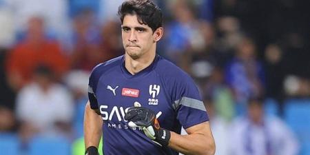 التشخيص المبدئي لإصابة ياسين بونو حارس مرمى الهلال السعودي