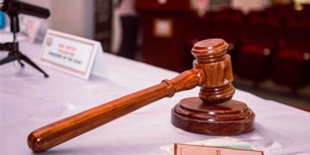 اليوم، أولى جلسات محاكمة عاطل متهم بحيازة وترويج الأزياء العسكرية بالوايلي