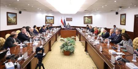 وزير الاتصالات: تكثيف الجهود لجذب الاستثمارات في البنية التحتية الداعمة للذكاء الاصطناعي