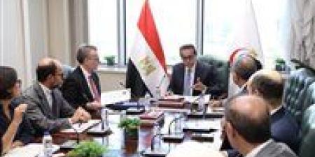 وزير الصحة والسكان يبحث مع بنك الاستثمار الأوروبي تعزيز التعاون ودعم المشروعات الصحية ذات الأولوية