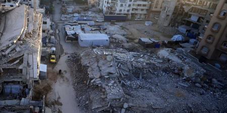 استشهاد فلسطينيَين في هجمات إسرائيلية على قطاع غزة وانتشال 28 جثمانا الأحد