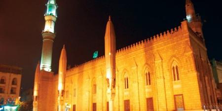 موعد أذان العشاء اليوم الأحد 27 -9 -2026 في القاهرة والمحافظات