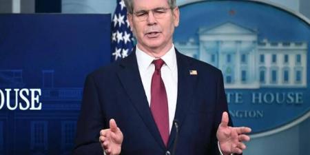 وزير الخزانة يدعو الفيدرالي لإبقاء خيارات الفائدة مفتوحة