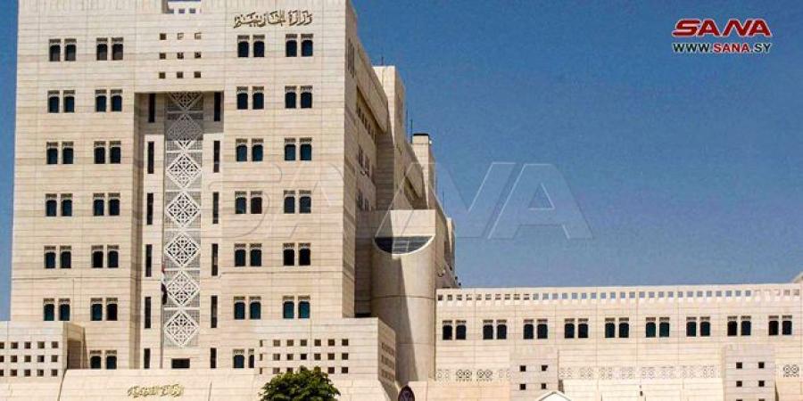 سورية
تحذر
من
استمرار
النهج
الصهيوني
القائم
على
العدوان
وارتكاب
الجرائم
في
المنطقة