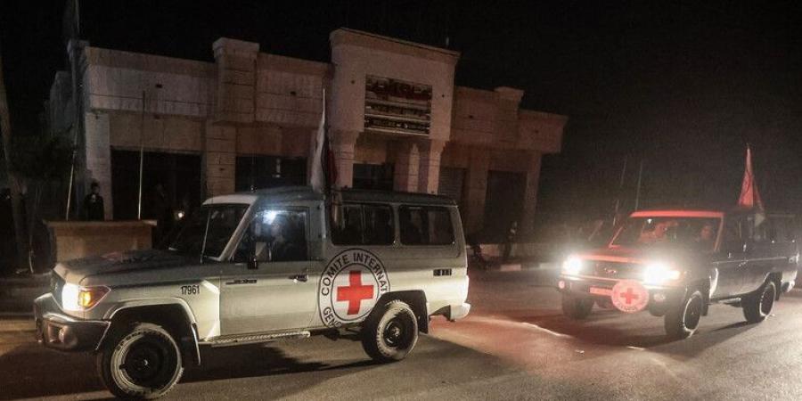 نجاح
      اليوم
      الأول
      من
      الهُدنة
      في
      غزة
      وتبادل
      الأسرى
      تحت
      إشراف
      مصري