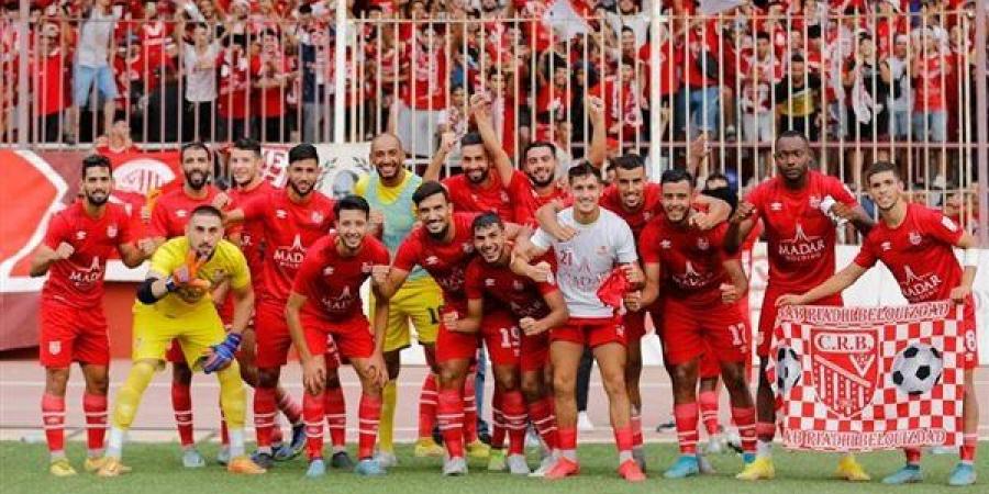 شباب
      بلوزداد
      يفوز
      3-0
      علي
      يانج
      أفريكانز
      ويتصدر
      مجموعة
      الأهلي
      مؤقتا