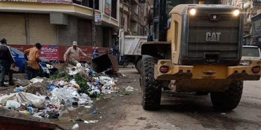 رفع
      500
      طن
      قمامة
      من
      شوارع
      وميادين
      الدقهلية