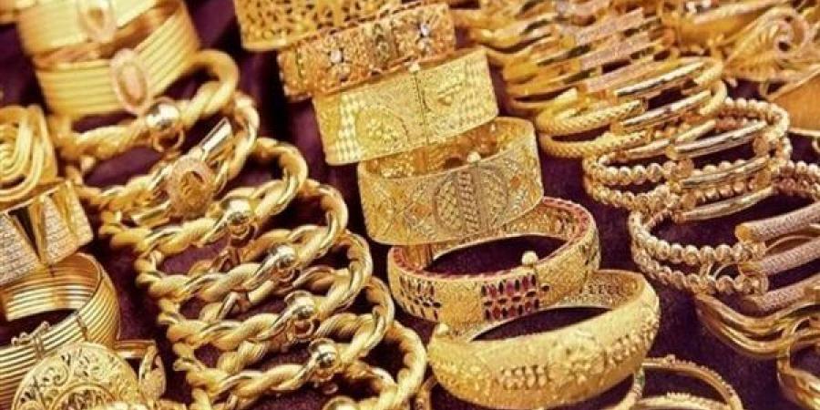 ارتفاع
      أسعار
      الذهب
      في
      منتصف
      التعاملات
      10
      جنيهات