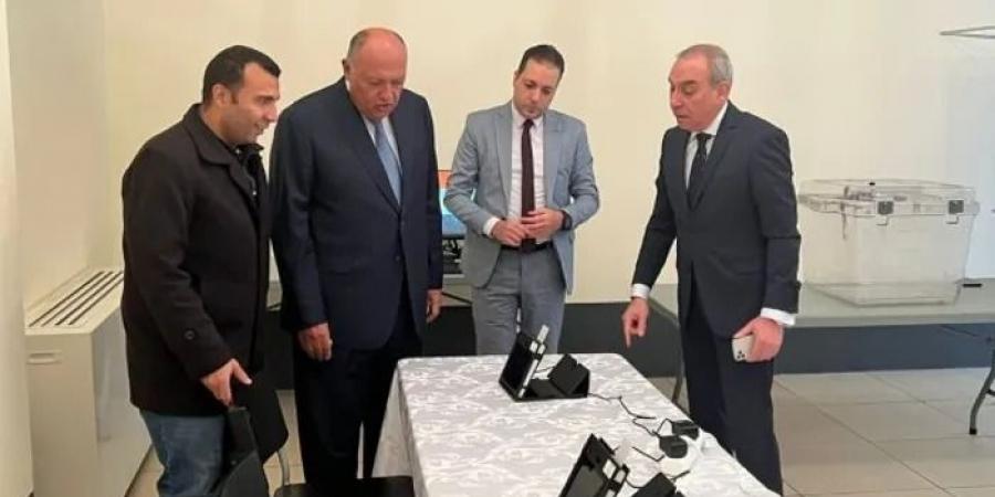السفارات
      المصرية
      مستعدة
      لاستقبال
      المصوتين
      بالانتخابات
      الرئاسية