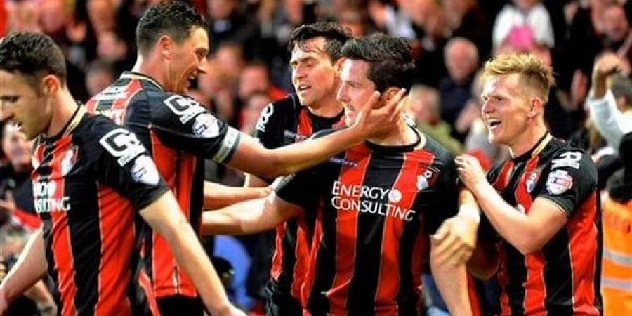 بورنموث
      يضرب
      كريستال
      بالاس
      بثنائية
      في
      الدوري
      الإنجليزي