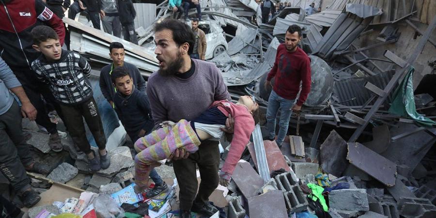 محكمة
      العدل
      الدولية
      "تأمر"
      إسرائيل
      بوقف
      جرائم
      الإبادة
      الجماعية
      في
      غزة