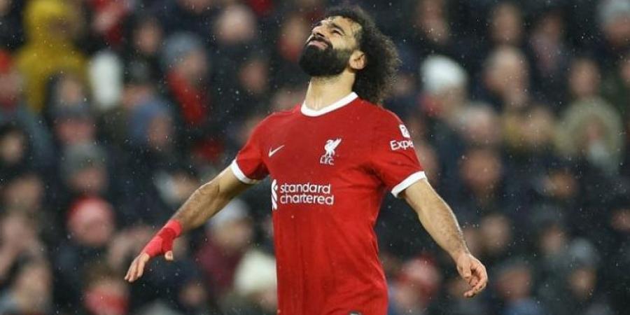 حسام
      حسن
      يوافق
      على
      أول
      طلب
      لمحمد
      صلاح
      في
      منتخب
      مصر
