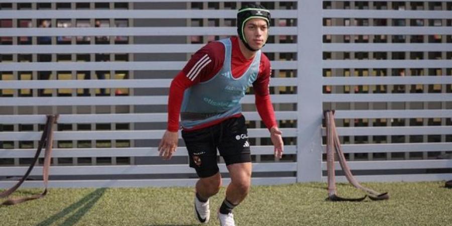 «كاد
      أن
      يبلع
      لسانه»..
      كواليس
      صادمة
      من
      إصابة
      إمام
      عاشور
      في
      كوت
      ديفوار