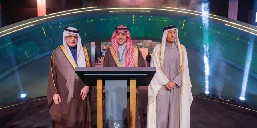 تحت رعاية الملك.. وزير الإعلام يفتتح أعمال المنتدى السعودي للإعلام في نسخته الخامسة