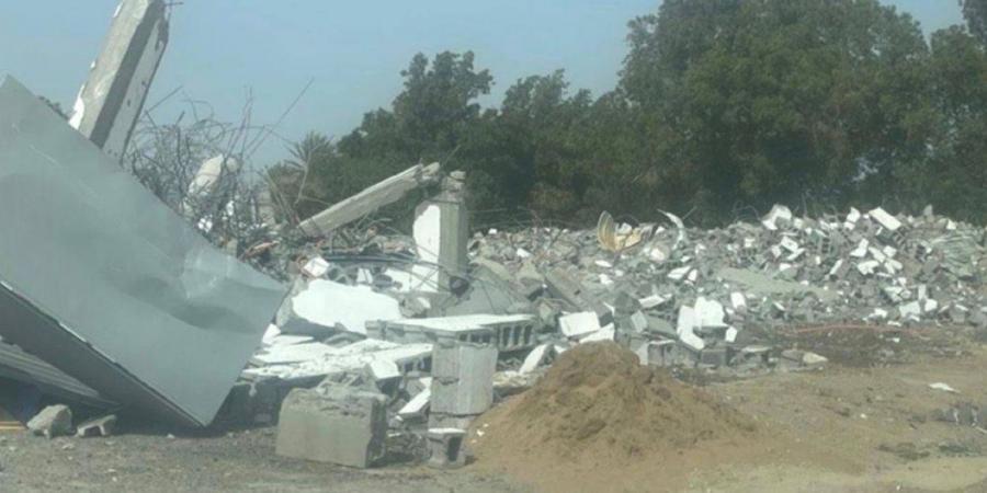 أمانة جدة تُزيل 3 مواقع إحداثات مخالفة على مساحة 3 آلاف متر مربع - ترند نيوز