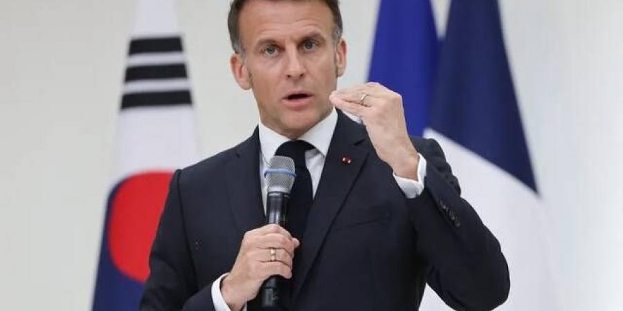 ماكرون يدعو لتحالف دولي لمواجهة السياسات الأمريكية