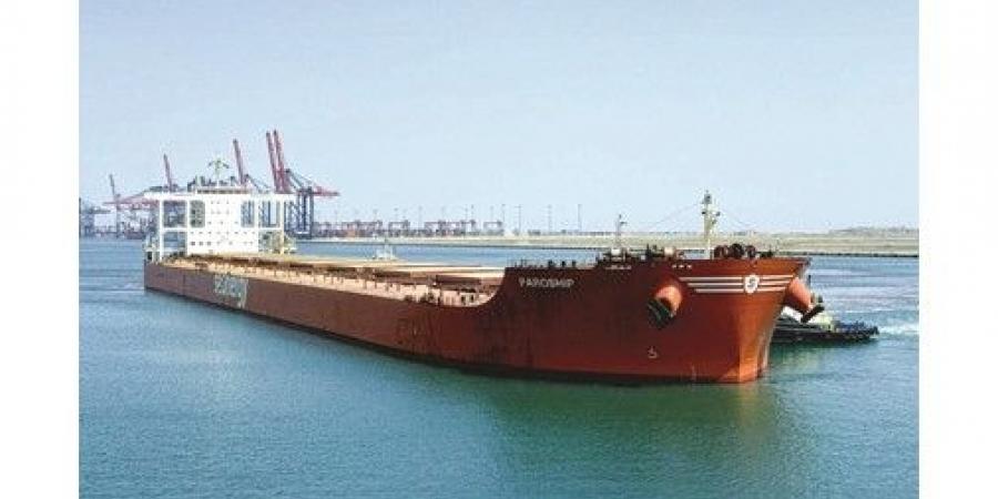 ميناء شرق بورسعيد يستقبل MV PAROSHIP أكبر سفينة صب جاف ترسو في ميناء مصري على رصيف محطة «سكاي بورتس»
