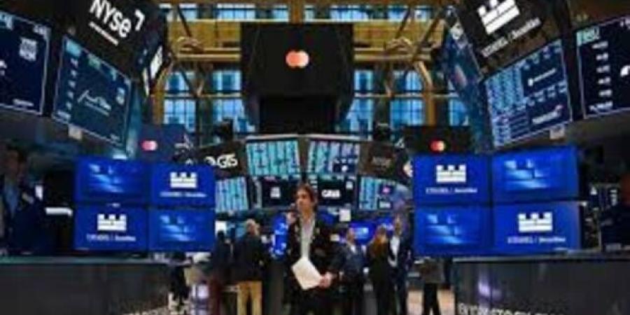 ارتفاع طفيف لعقود الأسهم الأمريكية مع ترقب تطورات الحرب