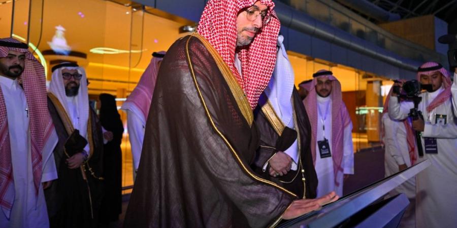محافظ جدة يفتتح الملتقى المهني الـ13 لجامعة الملك عبدالعزيز - ترند نيوز