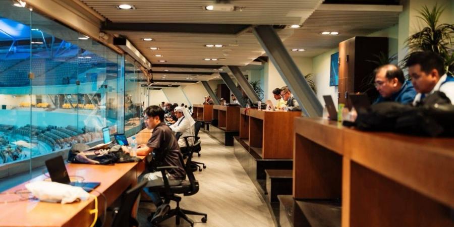 المركز الإعلامي لنهائيات دوري أبطال آسيا للنخبة في جدة يوفر بيئة عمل متكاملة للصحفيين والمصورين - ترند نيوز