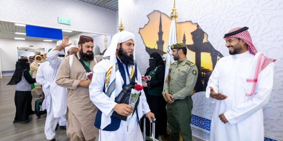 وصول أولى رحلات مستفيدي مبادرة «طريق مكة» من باكستان - ترند نيوز