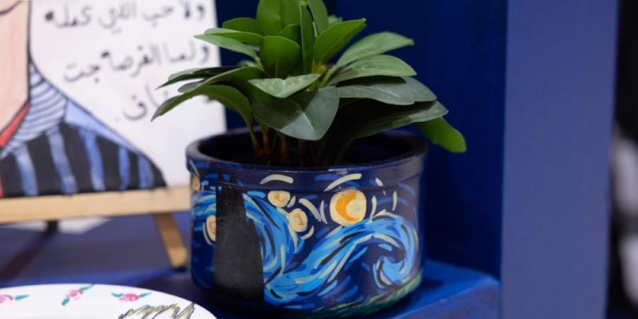 الرسم على الأواني التراثية والمنزلية يجذب زوار ملتقى بدنة السياحي - ترند نيوز