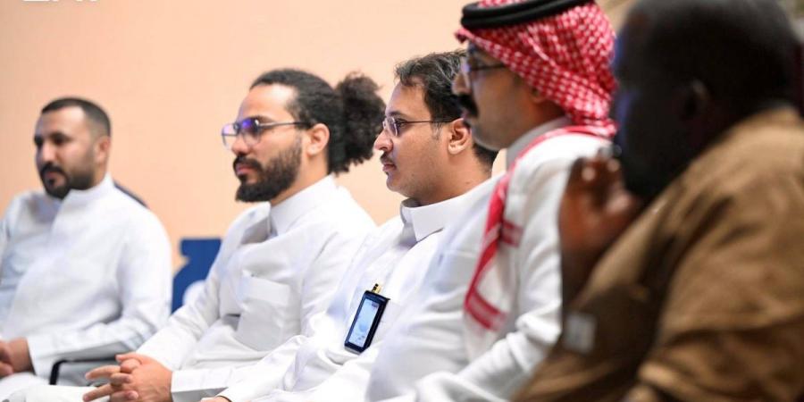 مقهى تبوك الثقافي ينظم لقاء حول مفهوم المخيال ودوره في تشكيل التجربة الإبداعية - ترند نيوز