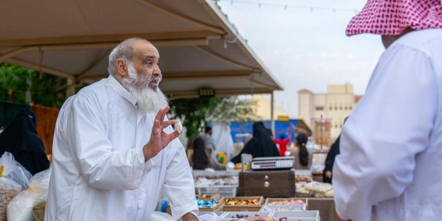 سوق الاثنين بعيون الجواء.. ذاكرة المكان وروح الأهالي يحييان نبض التراث - ترند نيوز