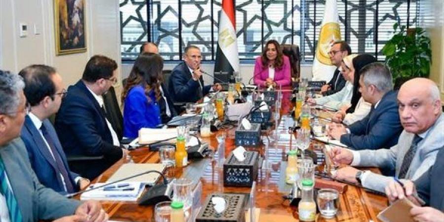 التنمية المحلية تتابع مستجدات تنفيذ مشروعات للاستثمار البيئي بشرم الشيخ