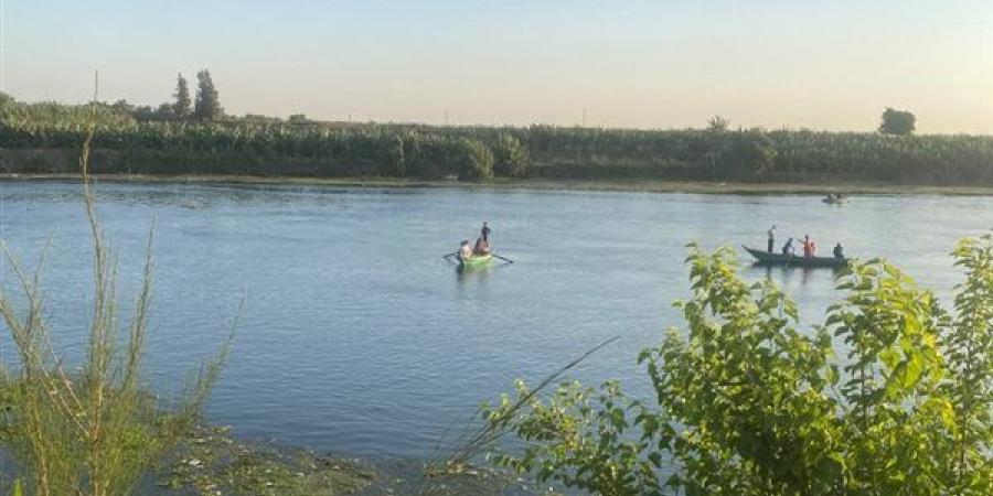 انتشال جثمان مجهول الهوية من مياه البحر الصغير بالمنصورة