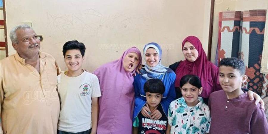 الزغاريد تملأ البيت، آيات الأولى على الإعدادية بالمنوفية: مضيعتش وقت وكنت واثقة في ربنا (فيديو)