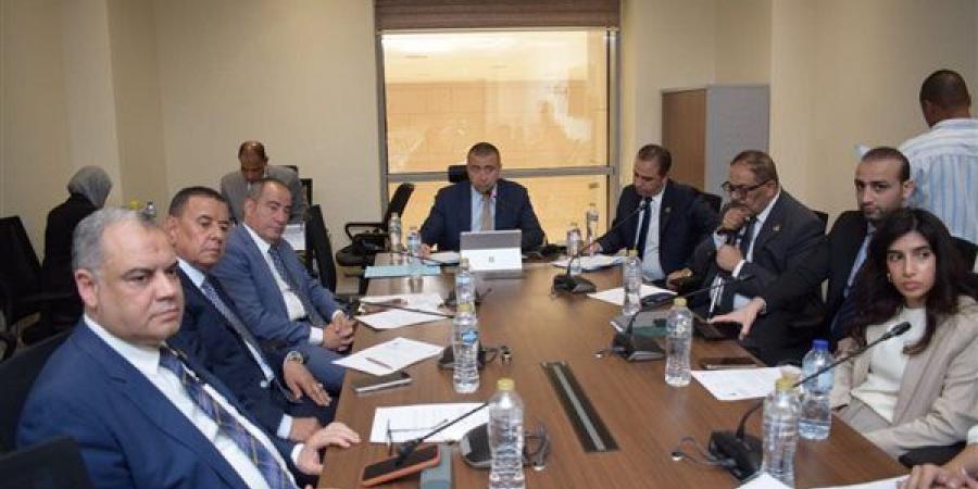 صناعة النواب تتوافق مع الحكومة على إطلاق صندوق لتمويل المصانع المتعثرة