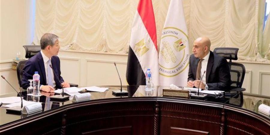 وزير التعليم يبحث مع سفير الصين تعزيز التعاون في تطوير البنية التكنولوجية