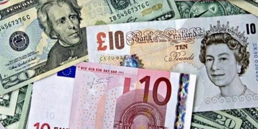 أسعار العملات الأجنبية والعربية مقابل الجنيه في البنك التجاري الدولي مساء اليوم