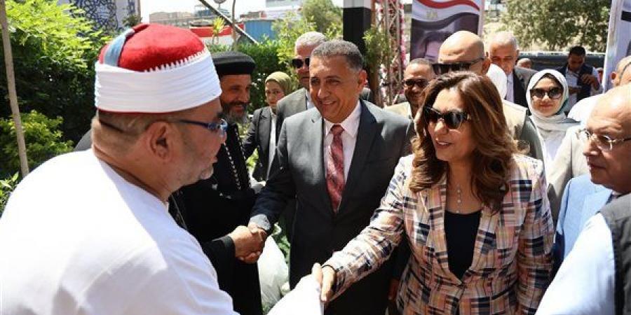 وزيرة التنمية المحلية ومحافظ القليوبية يفتتحان 3 مراكز تكنولوجية جديدة بالقناطر الخيرية