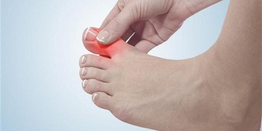 7 أسباب وراء الإصابة بتنميل أصابع القدم، لا تتجاهليها