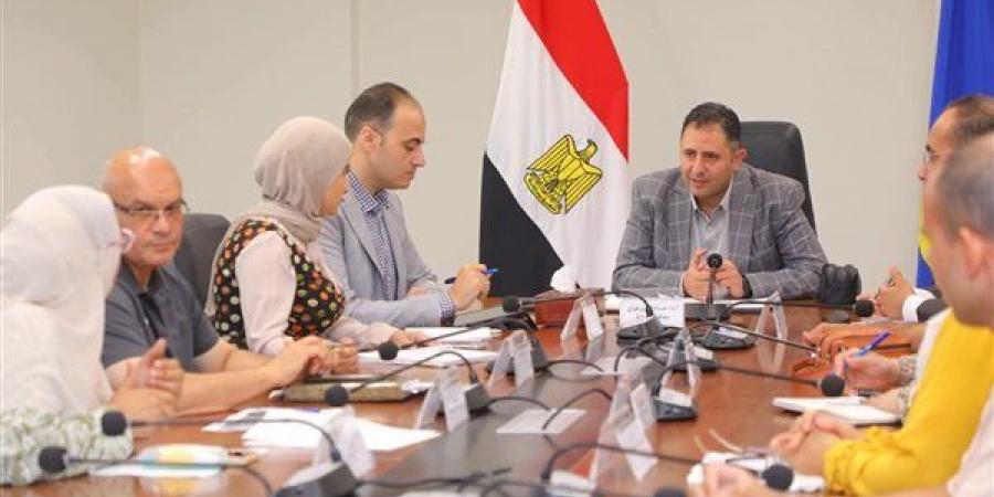 محافظ دمياط يوجه بالإسراع في إنهاء إجراءات تقنين أراضي الدولة