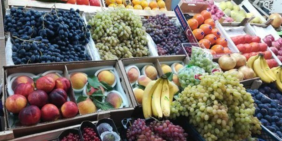 أسعار الفاكهة اليوم، التين والكمثرى يهزان عرش العنب والتفاح يخرج من حسابات المصريين