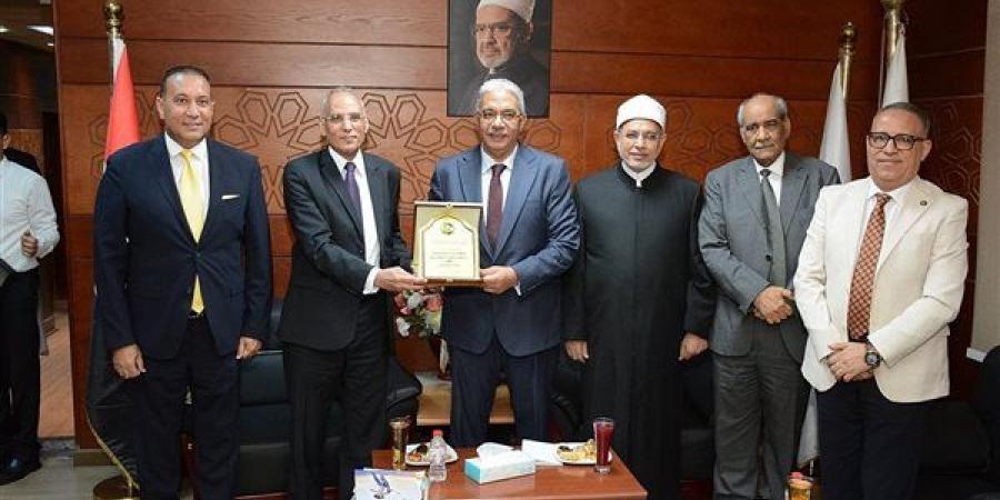 أكاديمية البحث العلمي ومنظمة خريجي الأزهر تبحثان توسيع التعاون ودعم الابتكار وتأهيل الشباب