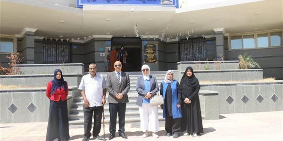 نائب رئيس جامعة قنا يتفقد جاهزية المدن الجامعية لاستقبال الطلاب بالعام الدراسي الجديد