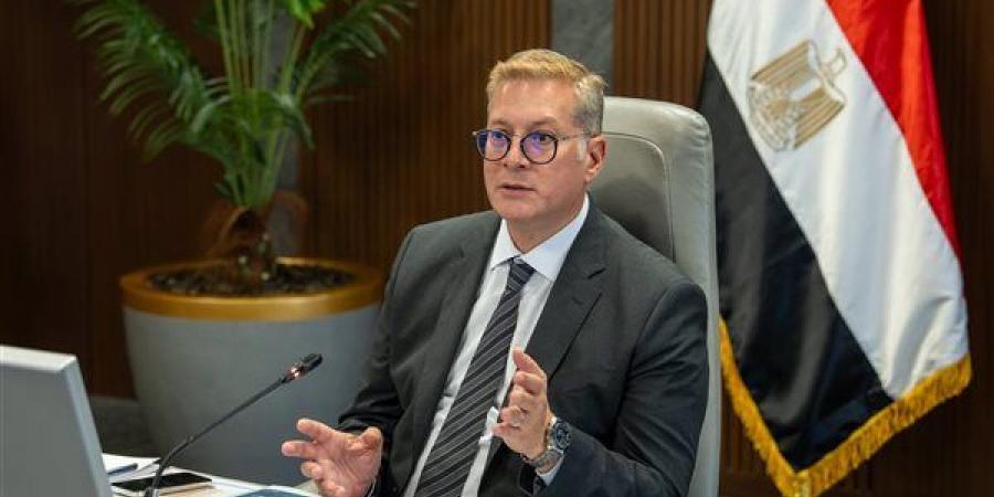 وزير البترول يصدر حركة تعيينات جديدة بشركة "بتروجاس"