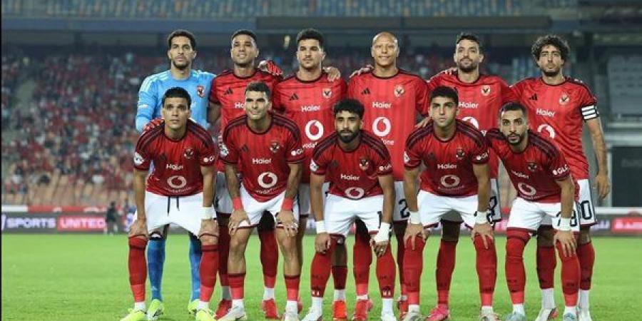 هي مش قرآن، نجم الزمالك يطالب اتحاد الكرة بكشف حقيقة عقود لاعب الأهلي