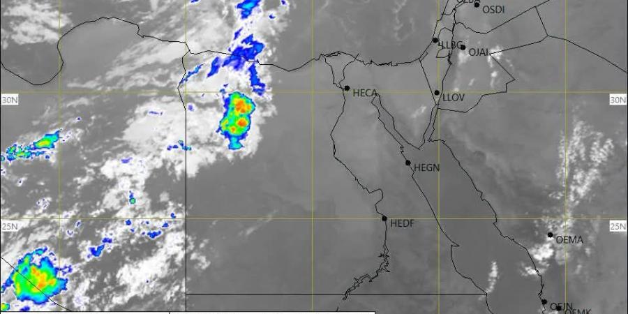 الأرصاد: سحب رعدية تتقدم بالصحراء الغربية وأمطار غزيرة تضرب مناطق بمطروح
