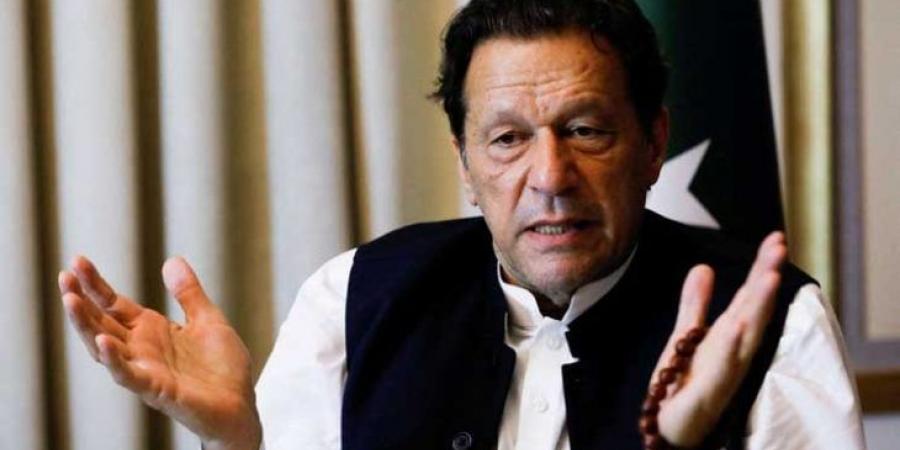نجل رئيس الوزراء الباكستاني السابق عمران خان يخشى ألا يرى والده مجددا