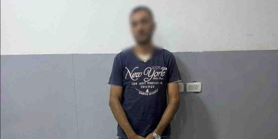 تهديد بعصا خشبية، ضبط منجد في دمياط بعد تداول فيديو الواقعة