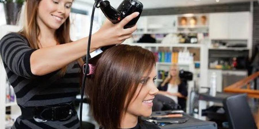 ما حكم ترك المرأة غسل شعرها بعد تصفيفه عند الاغتسال من الجنابة؟ الإفتاء تجيب