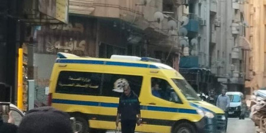 النيابة تستمع لأقوال العمال في حريق مصنع كيماويات بأكتوبر