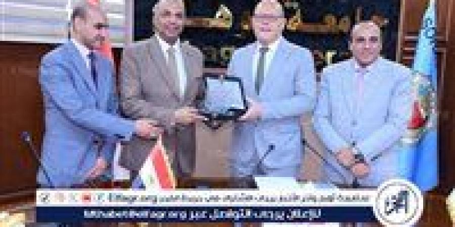 جامعة سوهاج تعلن نتائج مسابقة أفضل كلية في خدمة المجتمع والنعماني يكرم الفائزين