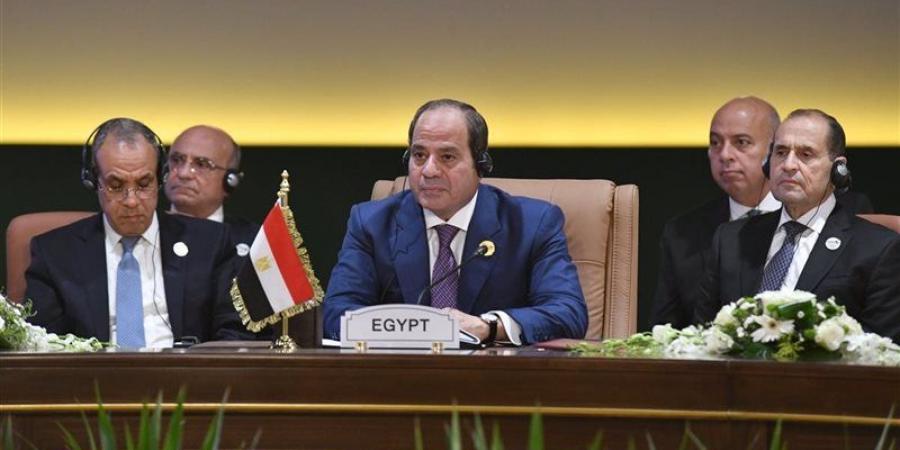 السيسي يعلن ختام الاجتماع التنسيقي الثامن لمنتصف العام للاتحاد الأفريقي والتجمعات الاقتصادية الإقليمية