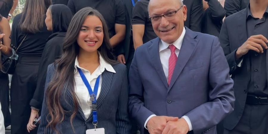 مشاركة نورين السيد طالبة القانون بالجامعة الألمانية في المحاكاة الدولية للمناخ «COP 31»